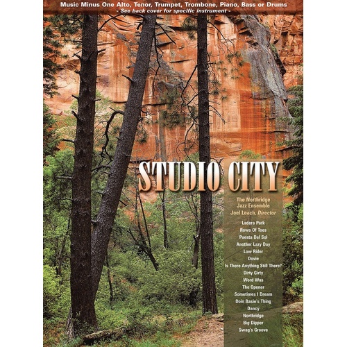 Studio City Bass Book/CD (Softcover Book/CD)