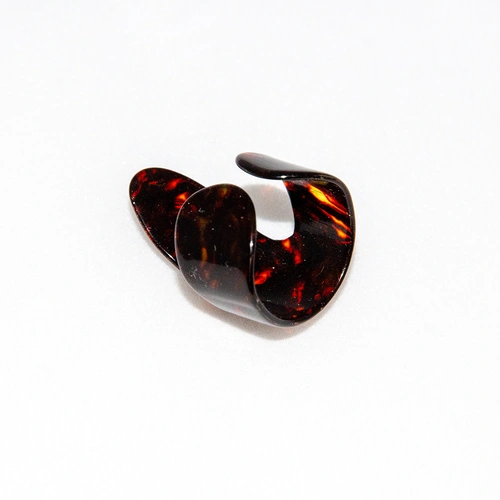 Tortoiseshell Long Fingerpick - Wine (Medium)