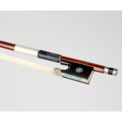 J Francis Fine Pernambuco Octagonal Violin Bow 1/2