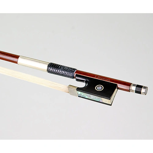 J Francis Fine Pernambuco Octagonal Violin Bow 1/2