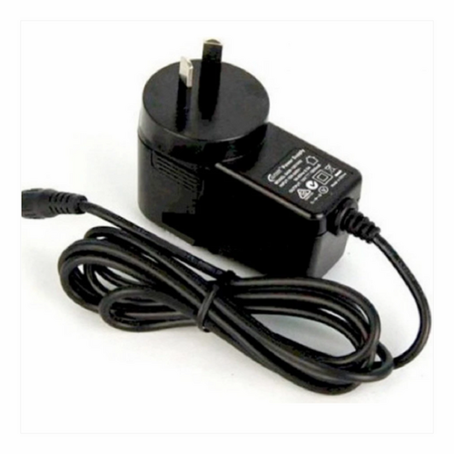UXL 9V DC Power Supply for FX Pedals with +Tip