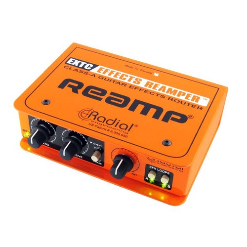 Effects loop interface connects guitar pedals to the recording system